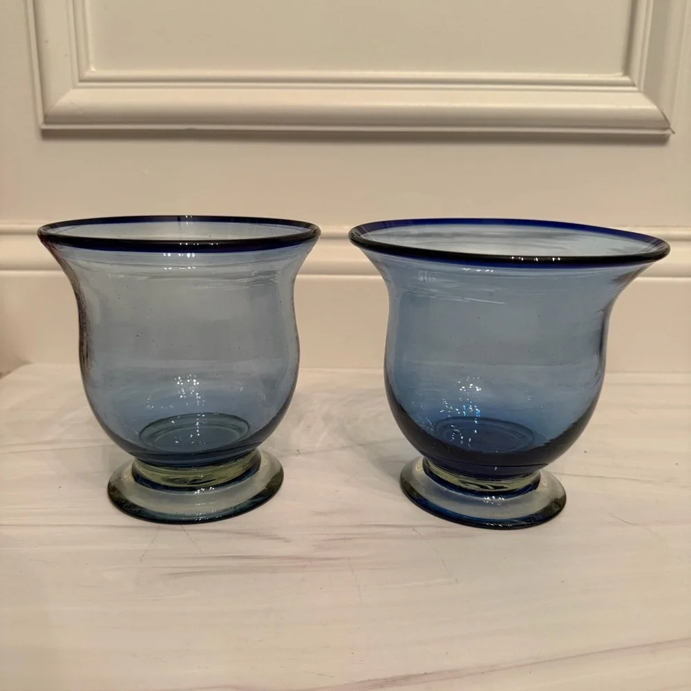 New (1) Crate & Barrel Blue Sanibel Hurricane candleholder / small vase